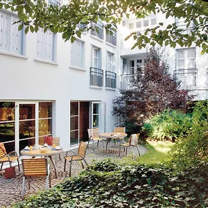 Adagio Montmartre Paryż